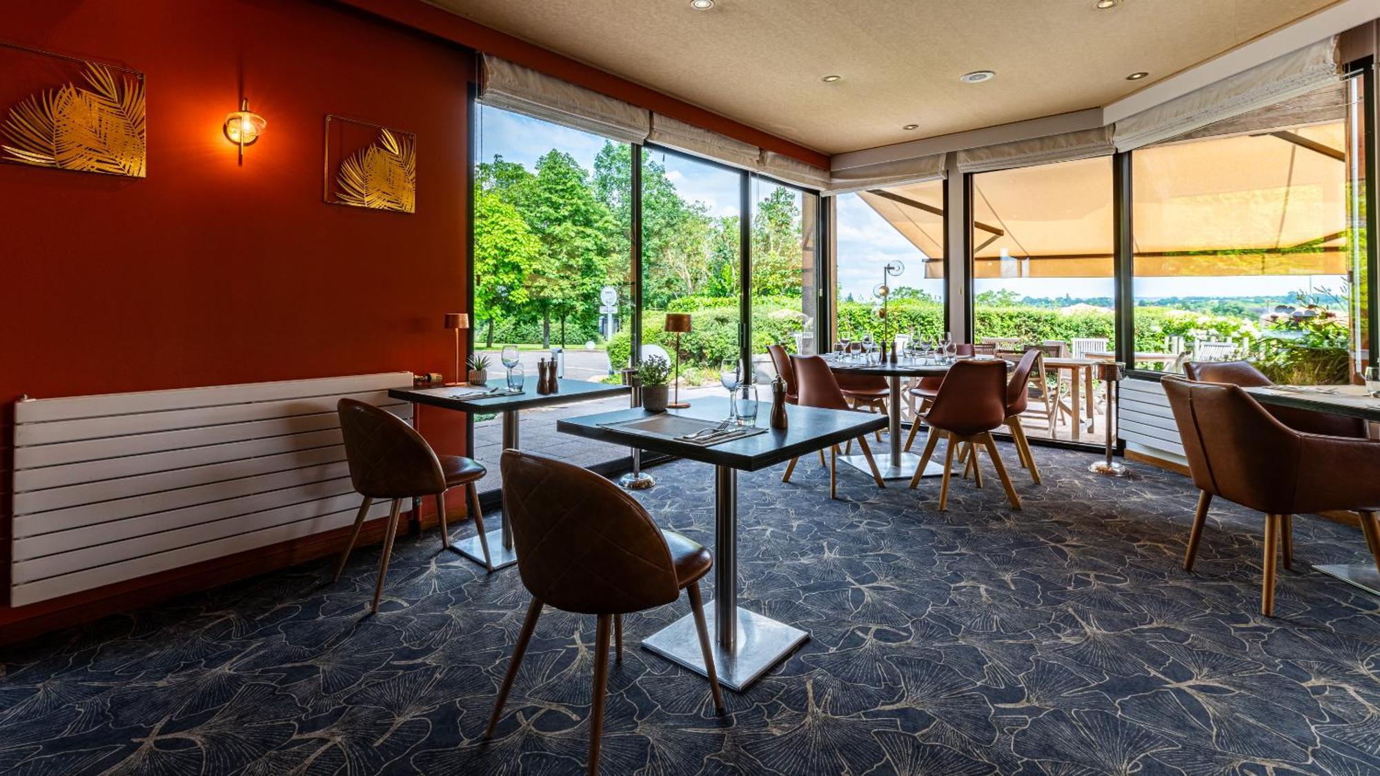 Logis Hostellerie D'Aussois Semur-en-Auxois Exterior photo